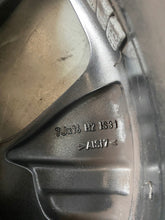 Laden Sie das Bild in den Galerie-Viewer, 1x Alufelge 16 Zoll 7.0" 5x120 31ET 6870611 BMW 3 F30 Rim Wheel FEL7463134532ci