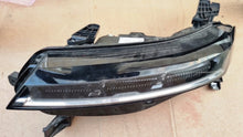 Load image into Gallery viewer, Frontscheinwerfer Renault Megane E-Tech 260606256R Ein Stück (Rechts oder Links) SCH3101706069xm