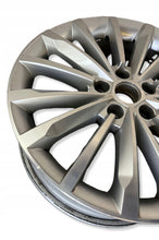 Laden Sie das Bild in den Galerie-Viewer, 1x Alufelge 18 Zoll 7.0" 5x112 43ET Glanz Silber 565601025E Skoda Kodiaq FEL1397689471pi