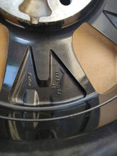 Load image into Gallery viewer, 1x Alufelge 17 Zoll 6.5&quot; 5x114.3 45ET N86701 Nissan Rim Wheel
