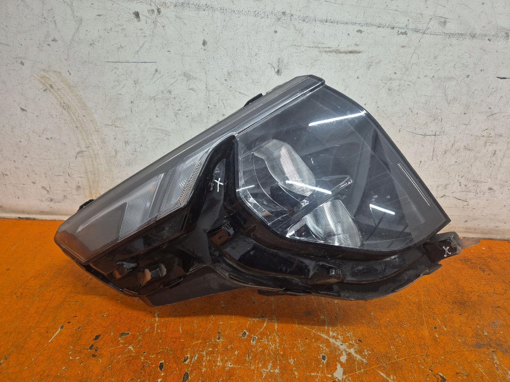 Frontscheinwerfer Ford Transit Courier 25370-R2X6-13E014AF Rechts Headlight SCH3900016360rw
