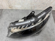 Laden Sie das Bild in den Galerie-Viewer, Frontscheinwerfer Mercedes-Benz W447 A4479063201 LED Links Headlight SCH4979026945ar