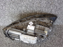 Laden Sie das Bild in den Galerie-Viewer, Frontscheinwerfer Mercedes-Benz W247 A24799065803 Full LED Rechts Headlight