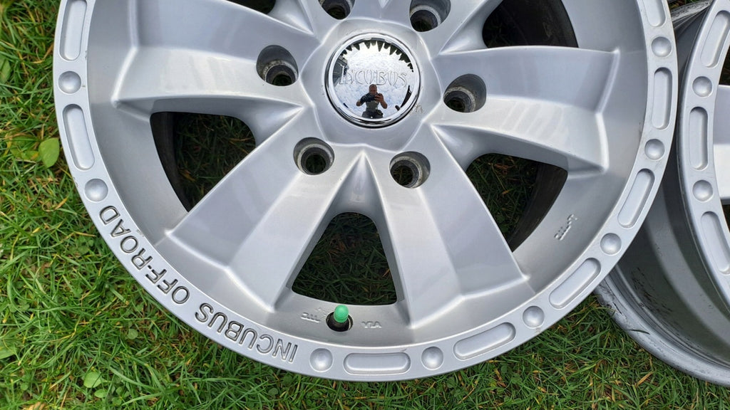 4x Alufelge 15 Zoll 7.0" 6x139.7 41ET Mitsubishi Pajero Rim Wheel FEL6726451533wt