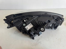 Laden Sie das Bild in den Galerie-Viewer, Frontscheinwerfer BMW 2 Active Tourer U06 5A42247-05 Full LED Links Headlight SCH6169498663wt