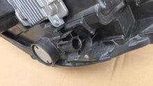 Laden Sie das Bild in den Galerie-Viewer, Frontscheinwerfer Ford C-Max F1CB13D152AF Rechts Scheinwerfer Headlight SCH2510515608ob