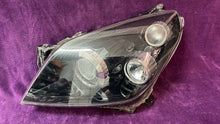 Load image into Gallery viewer, Frontscheinwerfer Opel Astra 1ZS008710 Xenon Links Scheinwerfer Headlight SCH4486698310zu