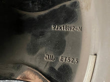 Laden Sie das Bild in den Galerie-Viewer, 1x Alufelge 18 Zoll 9.0&quot; 5x112 52 5ET A2134015300 Mercedes-Benz W213 Rim Wheel