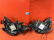Laden Sie das Bild in den Galerie-Viewer, Frontscheinwerfer Renault Clio I 260604183R Full LED Rechts oder Links SCH5900061227kl