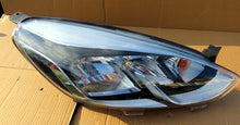 Load image into Gallery viewer, Frontscheinwerfer Ford Fiesta LABB13E014LB Rechts Scheinwerfer Headlight SCH9494533377nv