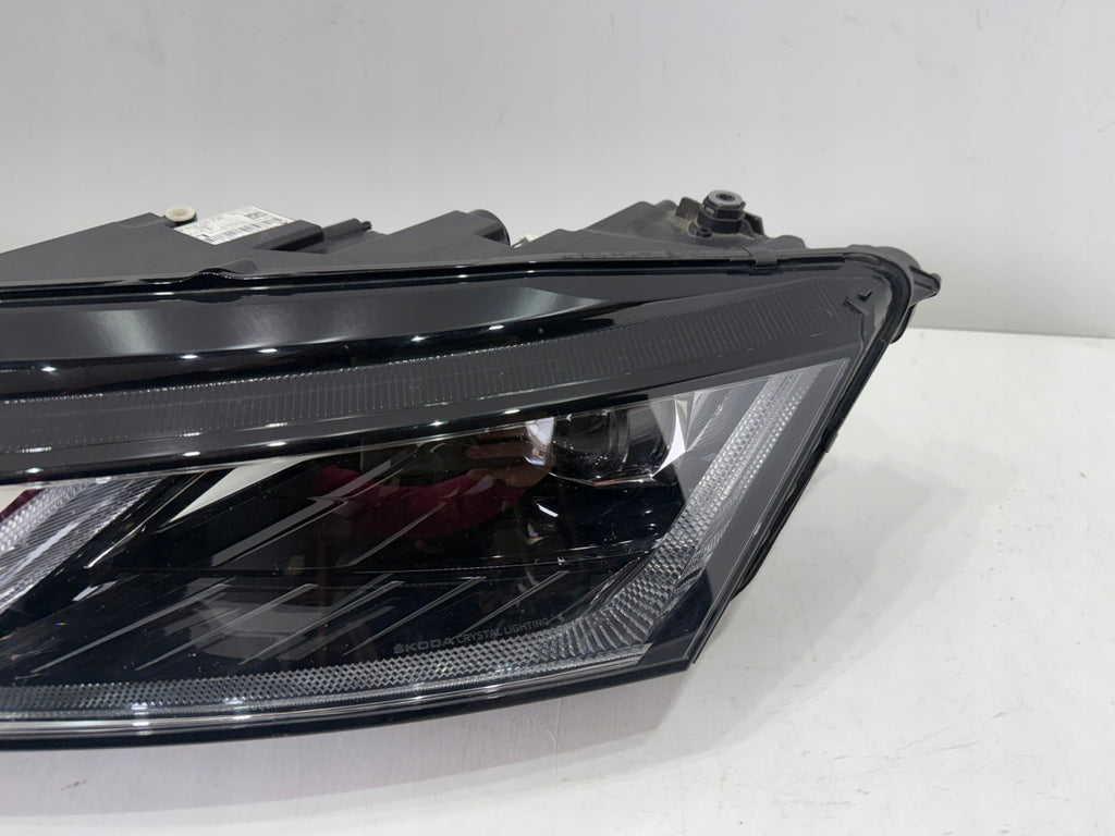 Frontscheinwerfer Skoda Octavia IV 5E4941015A 5E4941016A Ein Satz Headlight SCH3364774562bh