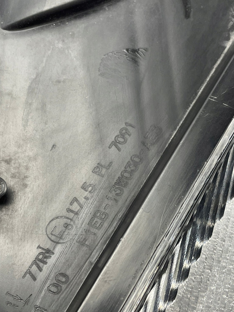 Frontscheinwerfer Ford Focus F1EB-13W030-AEB Ein Stück (Rechts oder Links) SCH3771214584nx