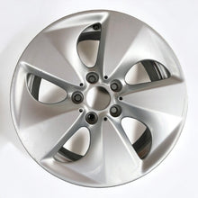 Laden Sie das Bild in den Galerie-Viewer, 1x Alufelge 17 Zoll 8.0&quot; 5x120 6794682 BMW F11 F06 F10 F12 F13 Rim Wheel