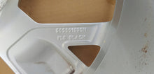 Laden Sie das Bild in den Galerie-Viewer, 1x Alufelge 19 Zoll 7.0" 5x112 43ET Glanz Silber 565601025F Skoda Kodiaq FEL8672874174je