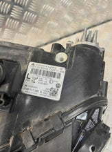 Load image into Gallery viewer, Frontscheinwerfer VW Tiguan 5NB941081A LED Ein Stück (Rechts oder Links)