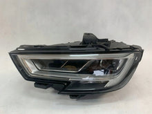 Laden Sie das Bild in den Galerie-Viewer, Frontscheinwerfer Audi A3 8V0941033C Links Scheinwerfer Headlight SCH2719881510bi