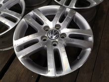 Load image into Gallery viewer, 4x Alufelge 16 Zoll 6.5" 5x112 50ET Glanz Silber 1K0601025AJ VW Touran Rim Wheel FEL4910079252vo