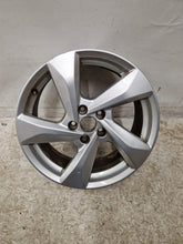 Laden Sie das Bild in den Galerie-Viewer, 1x Alufelge 18 Zoll 7.0" 5x112 43ET 83A601025H Audi Q3 Rim Wheel FEL9451319430qm