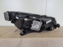 Laden Sie das Bild in den Galerie-Viewer, Frontscheinwerfer Skoda Superb III 3V1941015E Links Scheinwerfer Headlight SCH8776414150nt