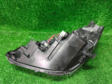 Load image into Gallery viewer, Frontscheinwerfer Toyota Yaris CSC29783 Rechts Scheinwerfer Headlight SCH1104339395om