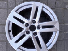 Load image into Gallery viewer, 1x Alufelge 17 Zoll 7.0&quot; 5x112 42ET 8W0401025P Audi Rim Wheel