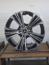 Load image into Gallery viewer, 1x Alufelge 18 Zoll 8.0" 5x112 32ET Glanz A2144012200 Mercedes-Benz Cls C257 FEL4979168223ce