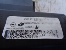 Laden Sie das Bild in den Galerie-Viewer, Frontscheinwerfer Opel Zafira Vivaro C 9832837680 XENON Links Headlight