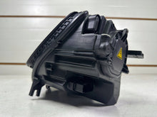 Laden Sie das Bild in den Galerie-Viewer, Frontscheinwerfer Audi A4 8W0941005 Links Scheinwerfer Headlight SCH5085079666bs