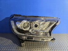 Laden Sie das Bild in den Galerie-Viewer, Frontscheinwerfer Ford Ranger JB3B-13D154 Xenon Rechts Scheinwerfer Headlight SCH7499462475dr