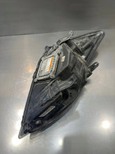 Laden Sie das Bild in den Galerie-Viewer, Frontscheinwerfer Ford Focus 8M51-13D155-CD Xenon Links Scheinwerfer Headlight SCH4351445673wr