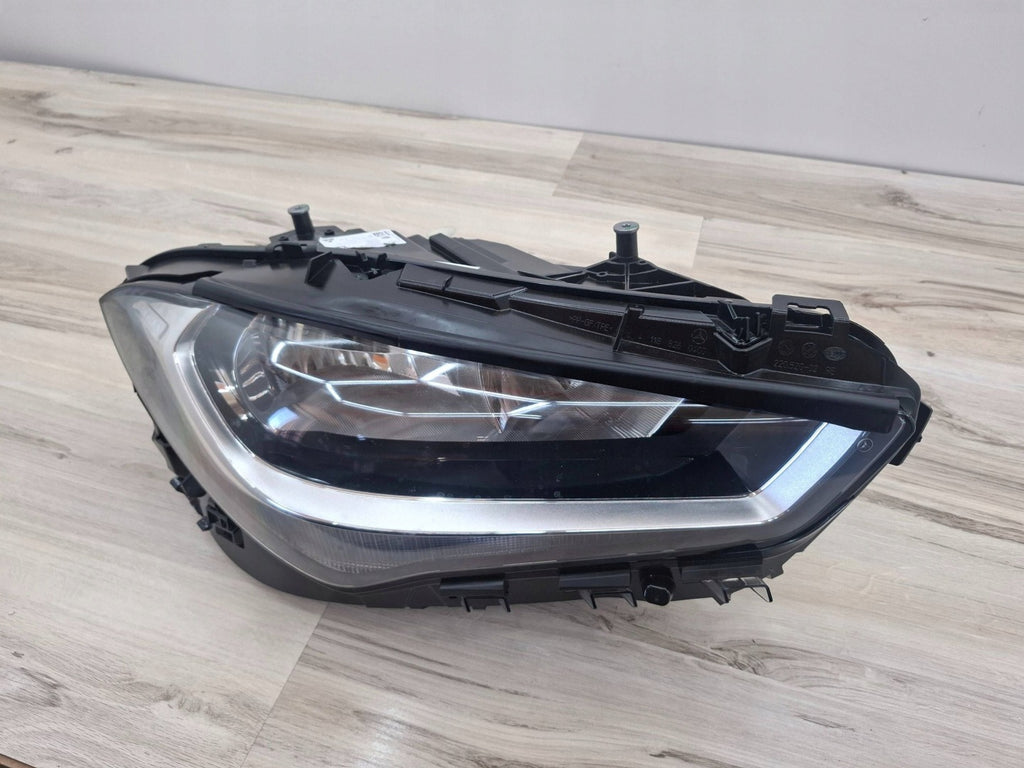 Frontscheinwerfer Mercedes-Benz Cla C118 A1189062000 Rechts Headlight SCH5541134093xr
