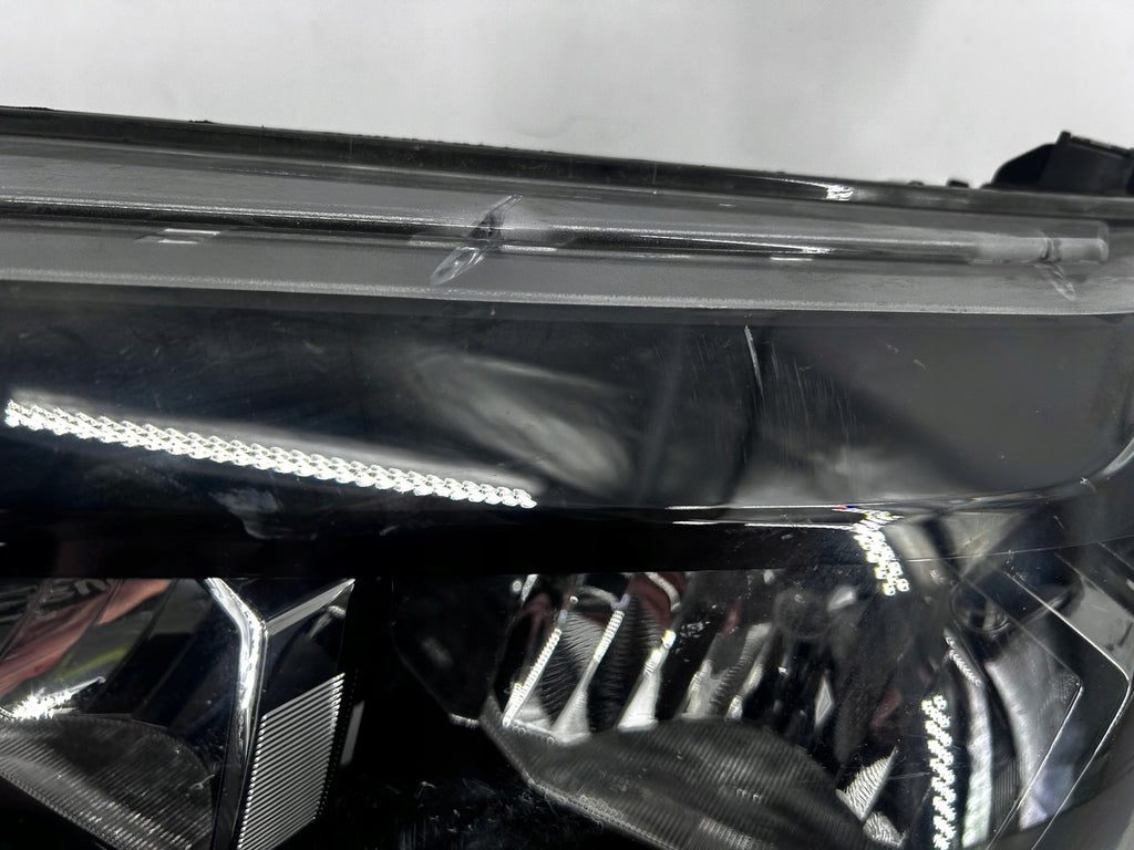 Frontscheinwerfer VW Crafter 7C1941005A Ein Stück (Rechts oder Links) Headlight SCH2867623030vy