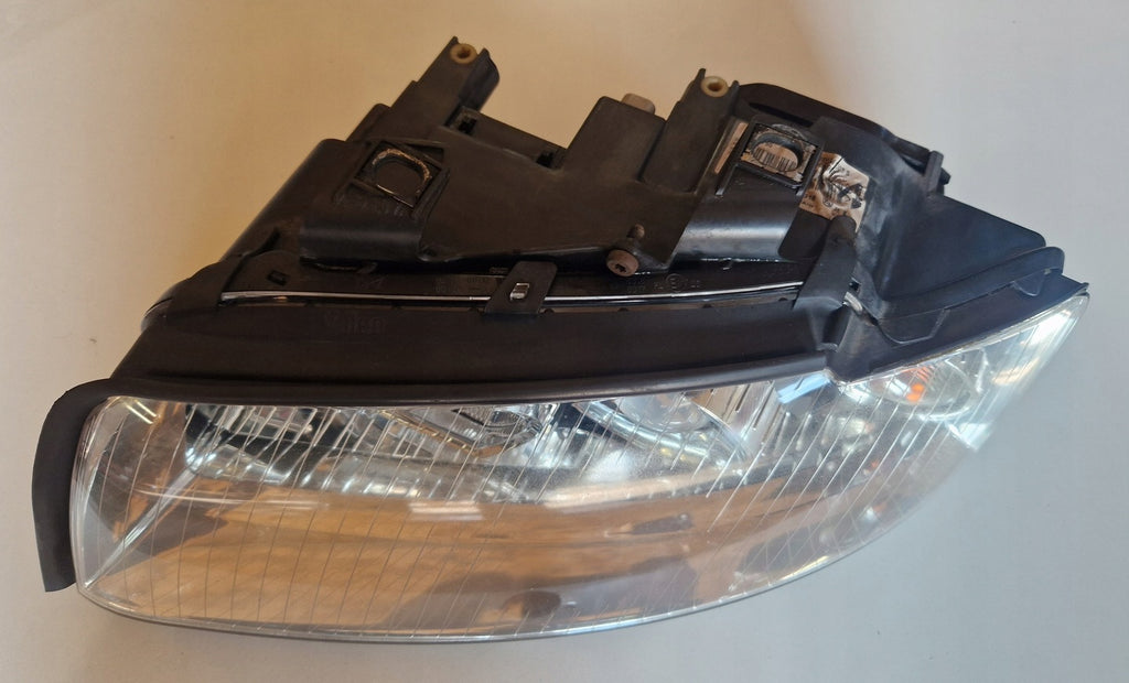 Frontscheinwerfer Audi A4 B6 8E0941003S Xenon Links Scheinwerfer Headlight