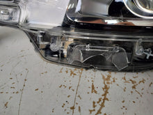 Laden Sie das Bild in den Galerie-Viewer, Frontscheinwerfer Peugeot 108 81150-0H150 LED Links Scheinwerfer Headlight