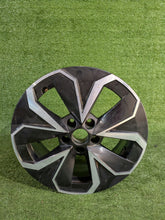 Laden Sie das Bild in den Galerie-Viewer, 1x Alufelge 16 Zoll 6.0" 5x100 38ET Matt Schwarz 658601025 Skoda Scala Kamiq FEL7490517153gq