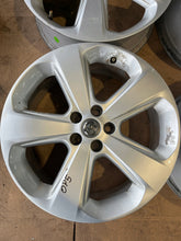 Laden Sie das Bild in den Galerie-Viewer, 4x Alufelge 18 Zoll 7.0" 5x105 38ET Silber 95181597 95145409 Opel X Rim Wheel FEL4732320755bu