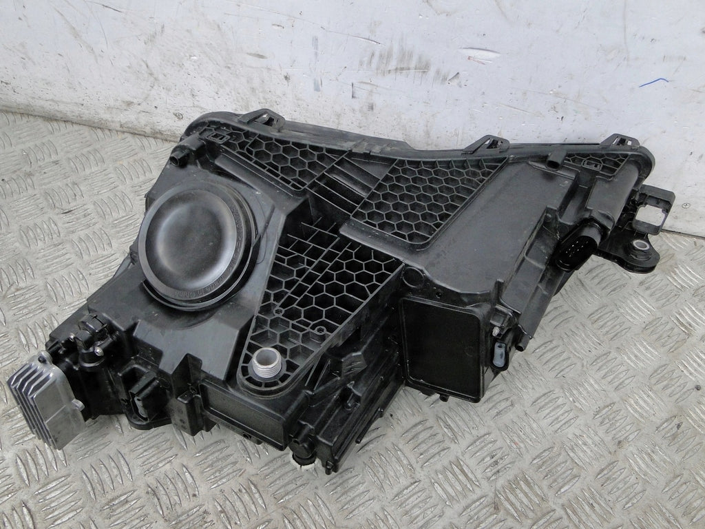 Frontscheinwerfer Skoda Superb III 3V1941016C LED Ein Stück (Rechts oder Links)