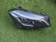Laden Sie das Bild in den Galerie-Viewer, Frontscheinwerfer Mercedes-Benz W176 A1769069000 LED Rechts Headlight SCH3985559368cu