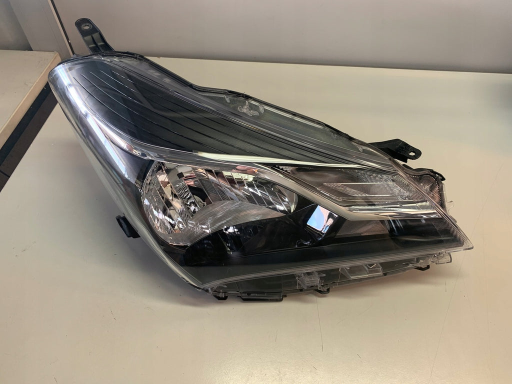 Frontscheinwerfer Toyota Yaris Rechts Scheinwerfer Headlight