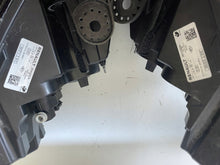 Laden Sie das Bild in den Galerie-Viewer, Frontscheinwerfer Dacia Sandero III Jogger 260602561R 260107920R LED Ein Satz