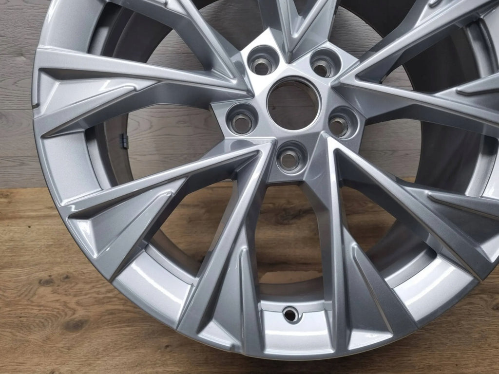 1x Alufelge 18 Zoll 8.0" 5x112 44ET Glanz 3P0601025E Skoda Superb Rim Wheel FEL6708715541sr
