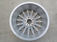 Laden Sie das Bild in den Galerie-Viewer, 1x Alufelge 17 Zoll 7.5" 5x112 29ET Glanz Silber 8W9601025A Audi A4 Allroad B9 FEL2445349886ef