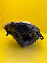 Laden Sie das Bild in den Galerie-Viewer, Frontscheinwerfer Mini Countryman R60 9801039-04 Xenon Links Headlight SCH7477797197nk