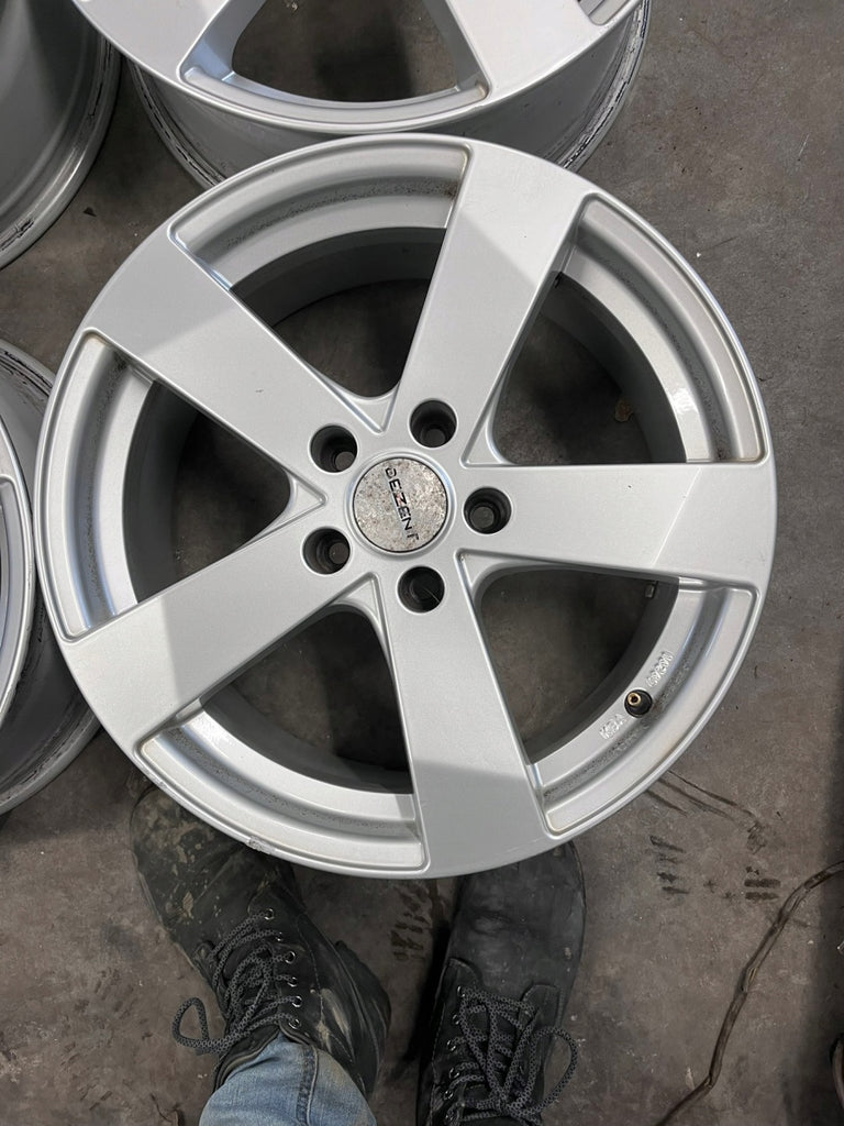 4x Alufelge 17 Zoll 7.5" 5x112 Seat Ateca Yeti Sportsvan Touran Caddy I FEL8777006422ro
