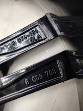 Load image into Gallery viewer, 1x Alufelge 17 Zoll 8.0" 5x120 52ET Glanz 8074186 BMW 1 F20 Rim Wheel FEL5125828561yn