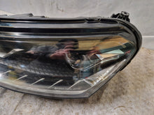 Laden Sie das Bild in den Galerie-Viewer, Frontscheinwerfer Skoda Fabia IV 6VB941015A FALSE Scheinwerfer Headlight SCH7977915238xx