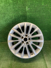 Laden Sie das Bild in den Galerie-Viewer, 1x Alufelge 18 Zoll 5x112 6863418 BMW 5 G31 G30 Rim Wheel FEL4537202686nx