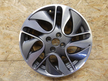 Laden Sie das Bild in den Galerie-Viewer, 1x Alufelge 17 Zoll 7.0&quot; 4x100 44ET Renault Captur Clio Rim Wheel