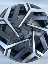 Load image into Gallery viewer, 1x Alufelge 18 Zoll 7.0" 5x114.3 50ET 52910DF600 Hyundai Kona Rim Wheel FEL8806868005du