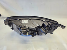 Laden Sie das Bild in den Galerie-Viewer, Frontscheinwerfer Renault 260104410R Full LED Rechts Scheinwerfer Headlight SCH2296016253yy